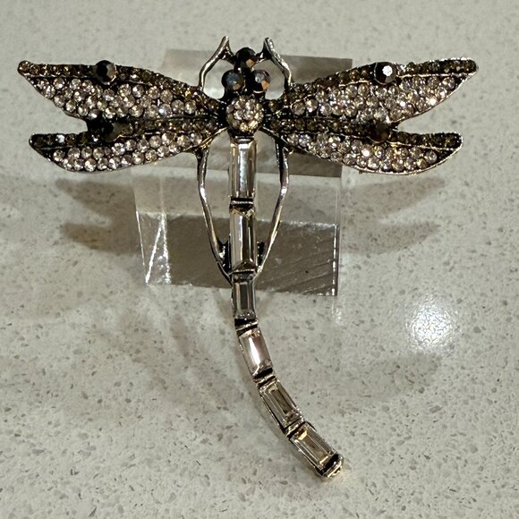 Jewelry - Sparkly Dragonfly Brooch NWOT